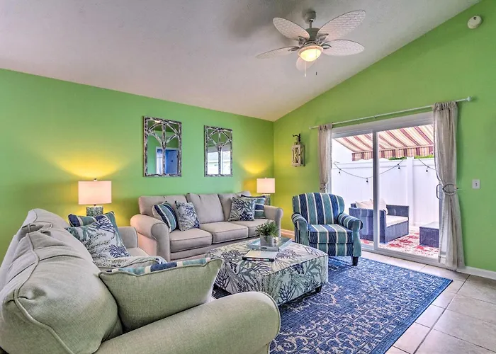 Pcb Retreat With Patio And Grill Less Than 1 Mi To Beach!