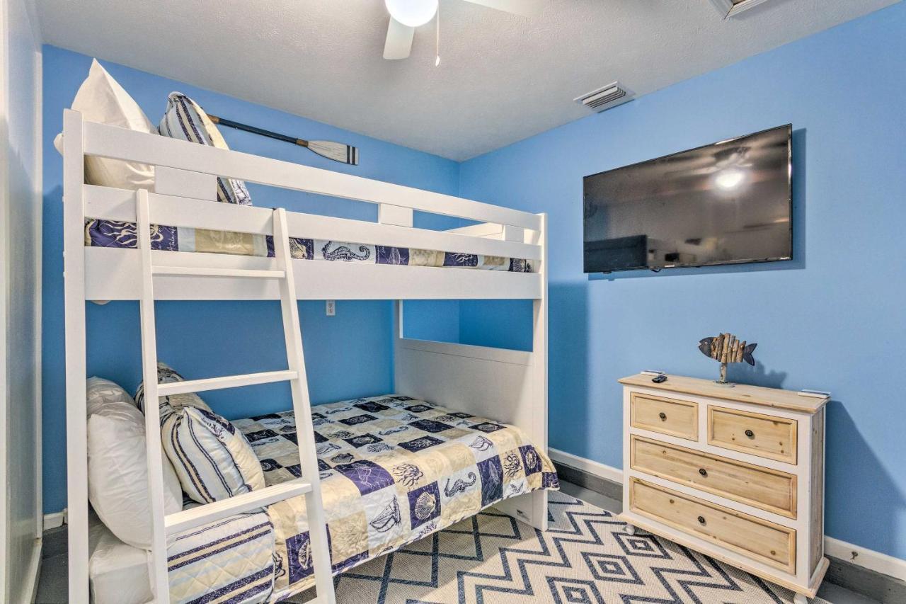 Hébergement de vacances Pcb Retreat With Patio And Grill Less Than 1 Mi To Beach! *
