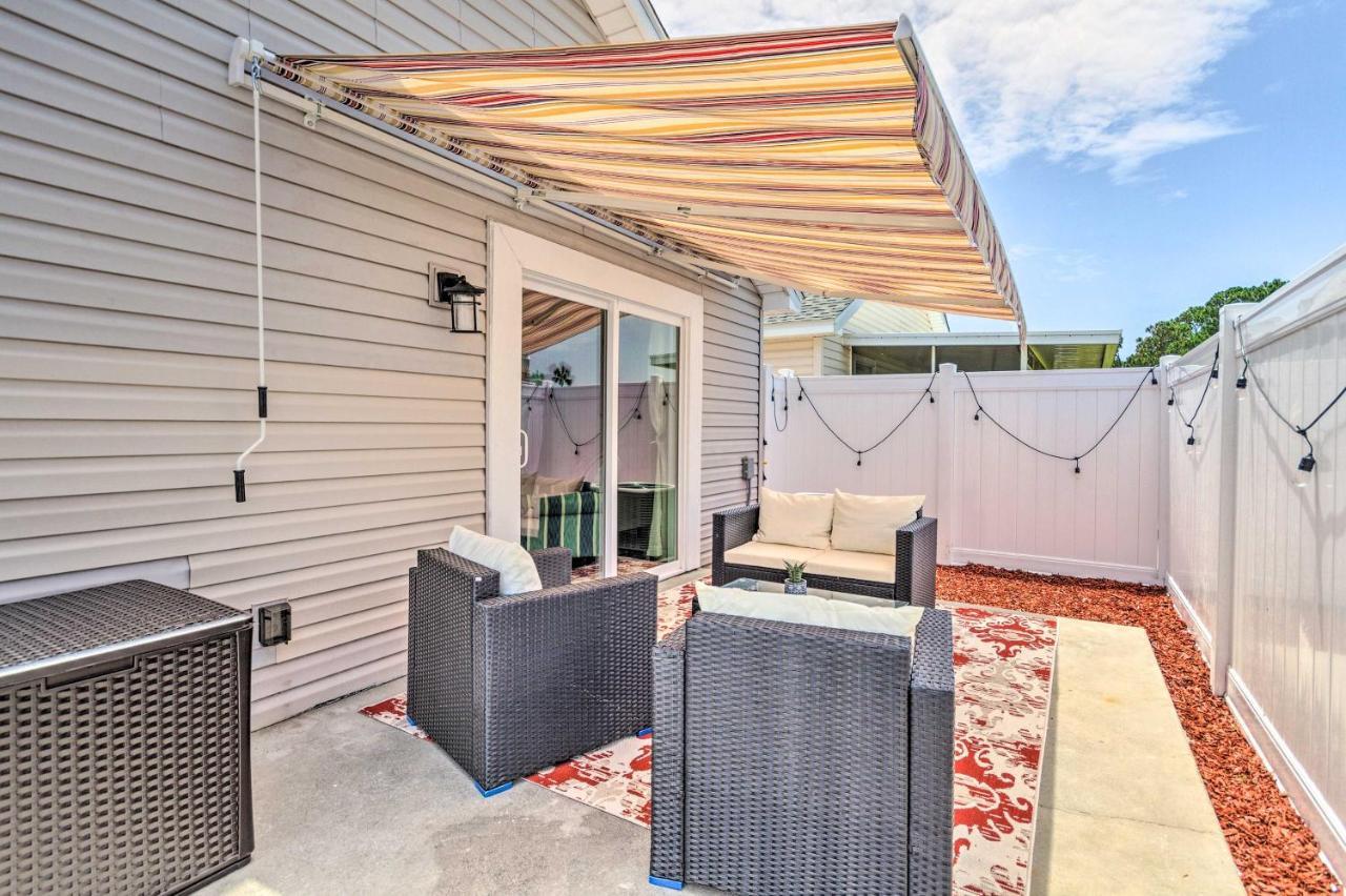 Hébergement de vacances Pcb Retreat With Patio And Grill Less Than 1 Mi To Beach!