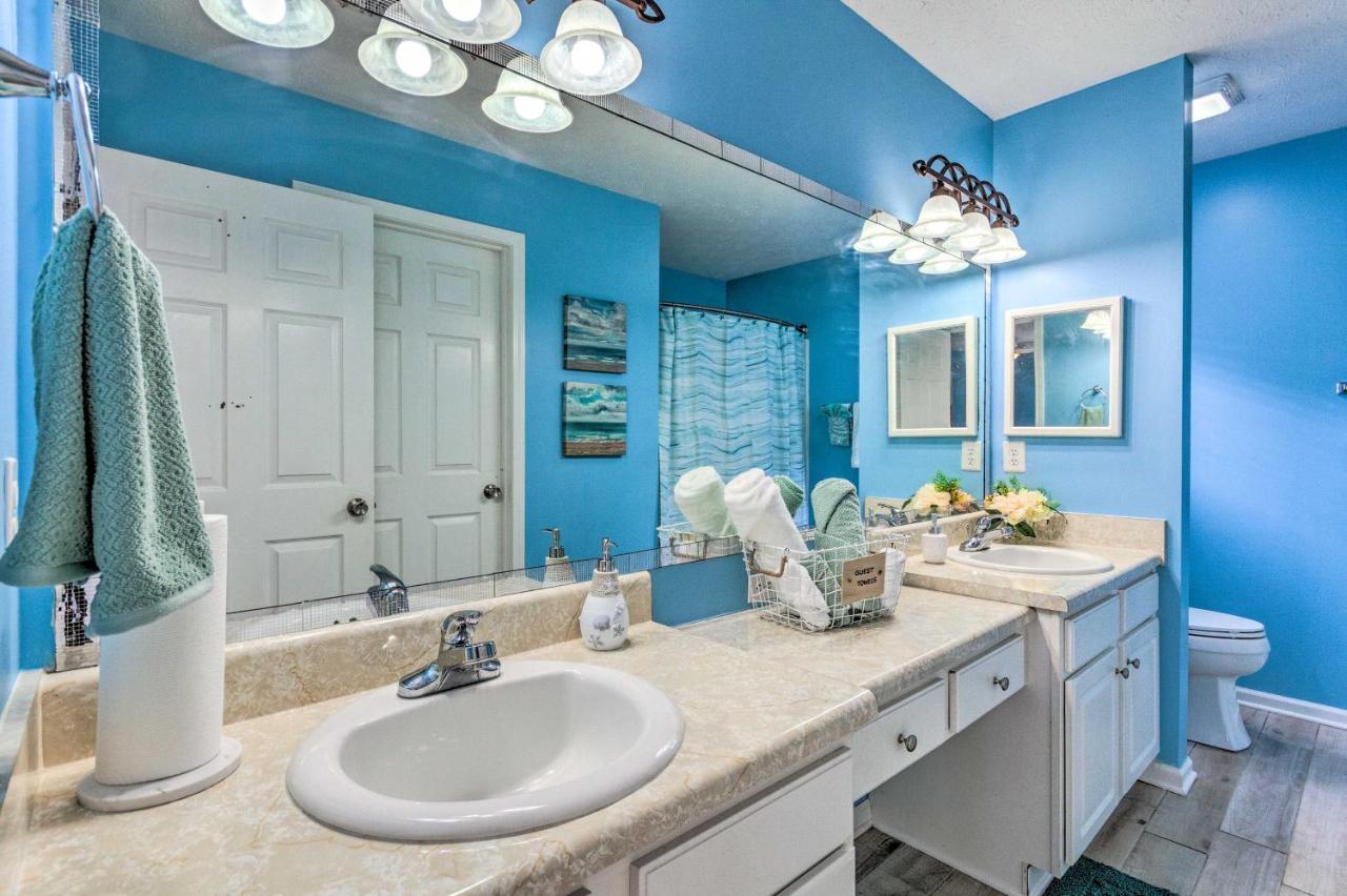 Casa de Férias Pcb Retreat With Patio And Grill Less Than 1 Mi To Beach!