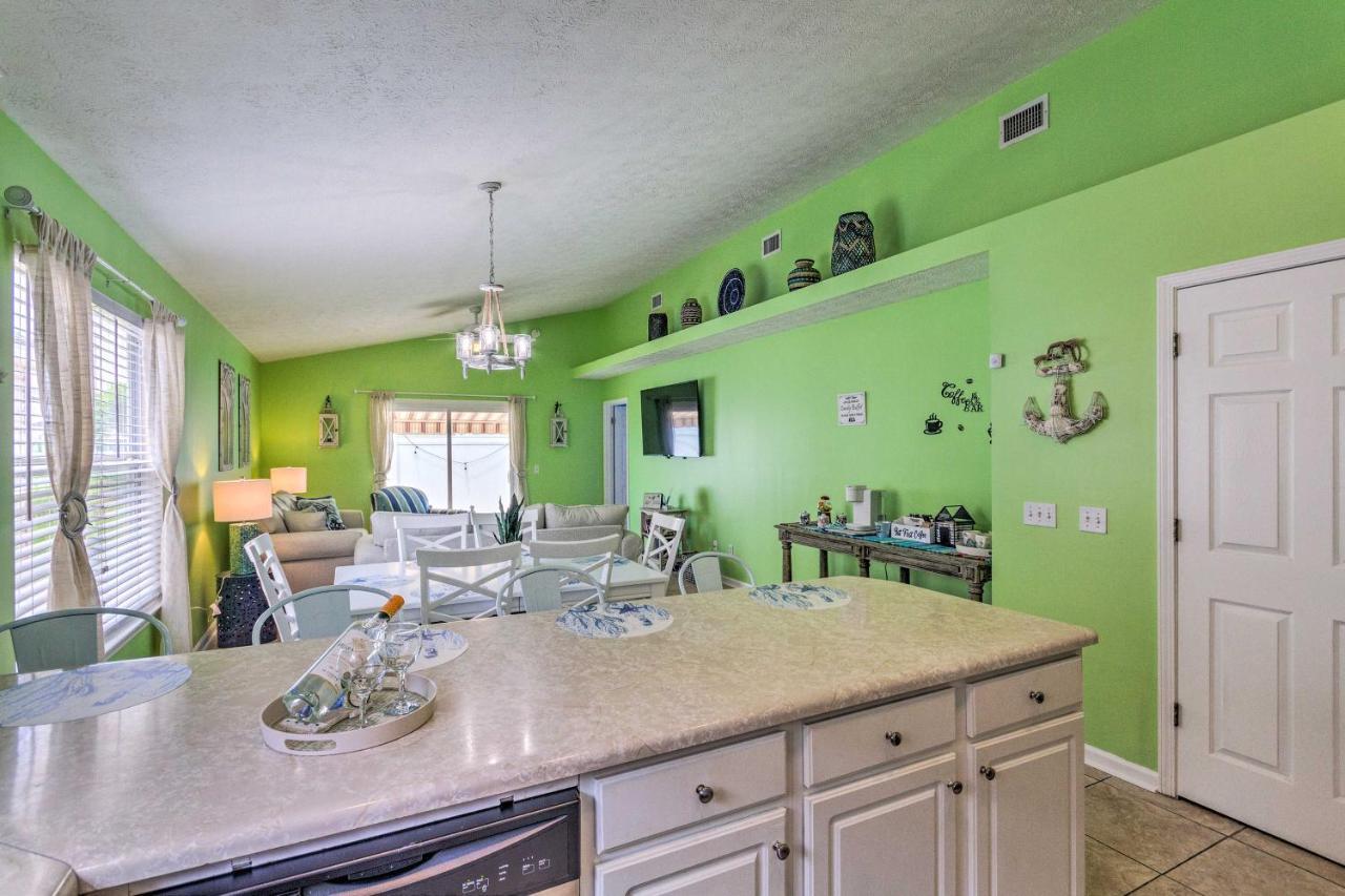 Casa de Férias Pcb Retreat With Patio And Grill Less Than 1 Mi To Beach!